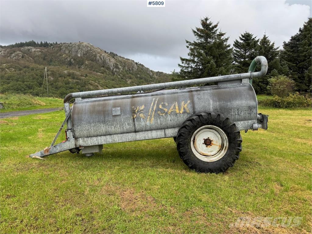 SAK Gjødselvogn Редосеялки