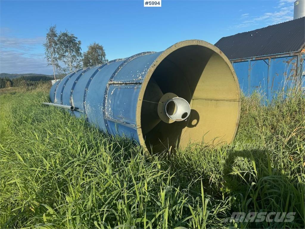  Silo Ca. 25 kubikk Други аксесоари за трактори