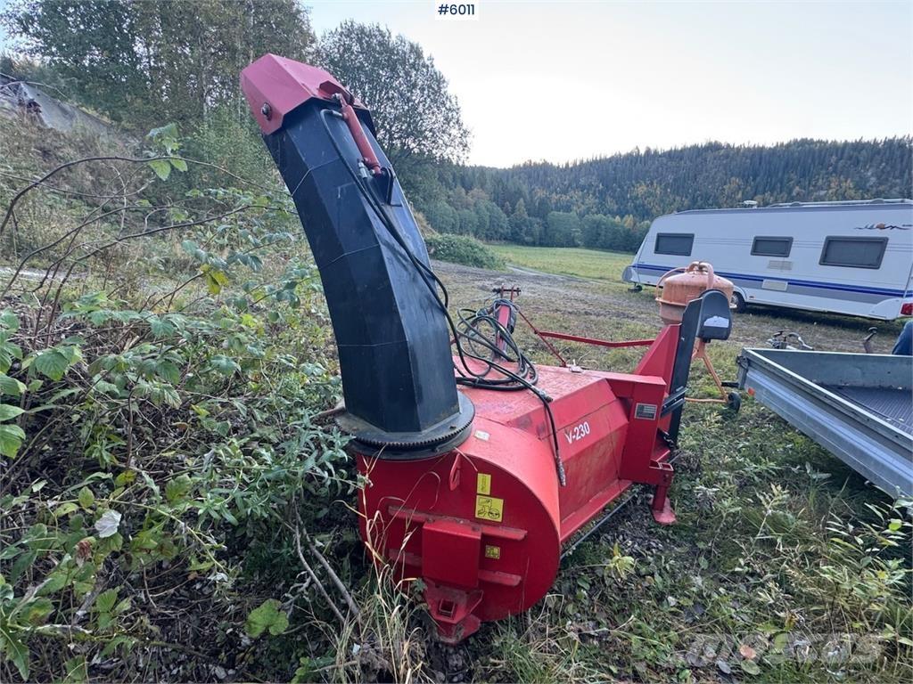 Sisu Handel V-230 Снегочистачки