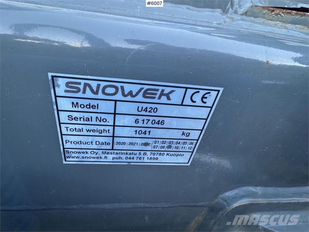 Snowek U420 Снегочистачки