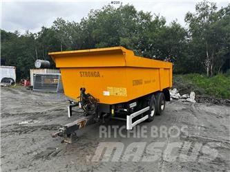 Stronga DL1200 Ремаркета за зърно / силаж
