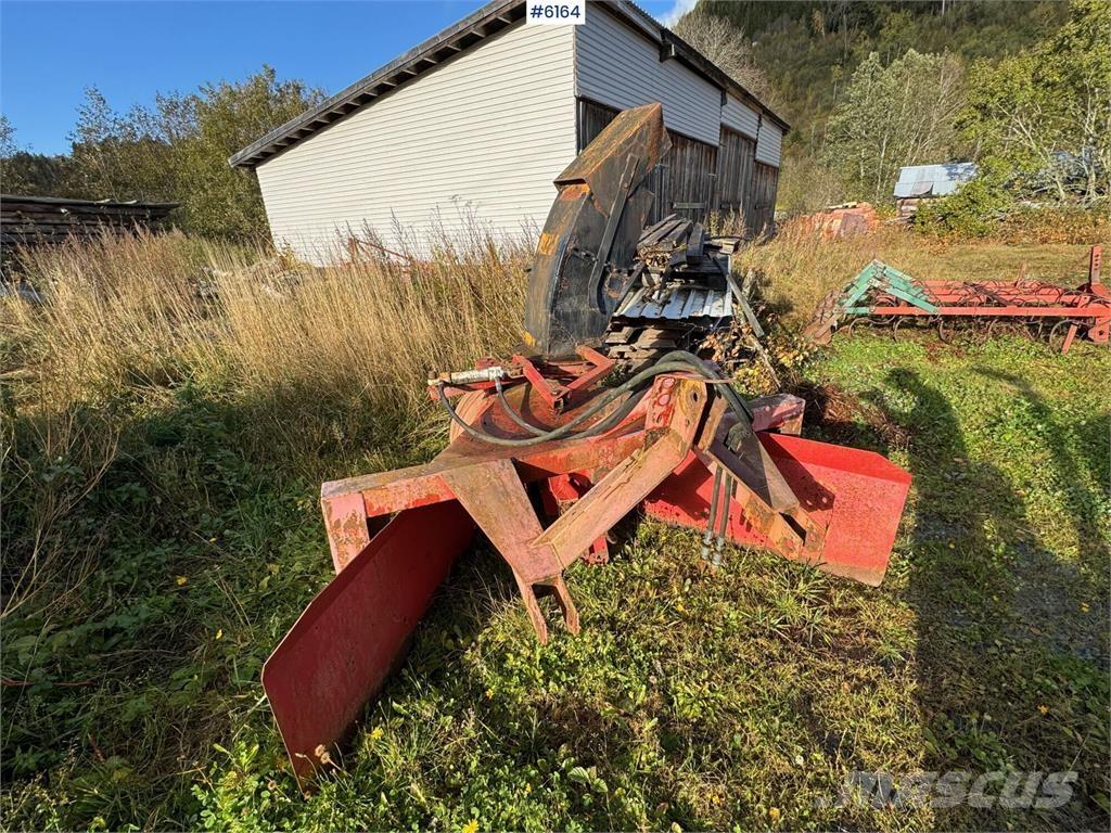  to-trinns Snøfres Снегочистачки