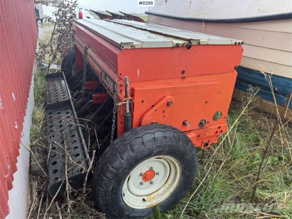 Tume KL 2500 Редосеялки