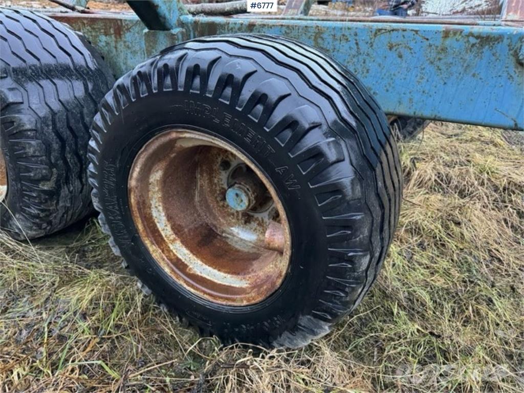 Valmet 8100 Трактори