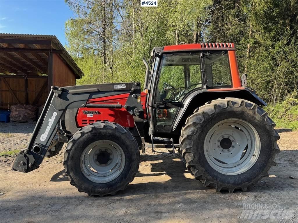 Valtra 6850 Трактори