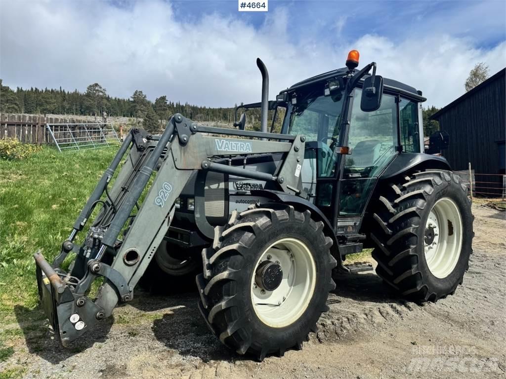 Valtra A85-4 Трактори