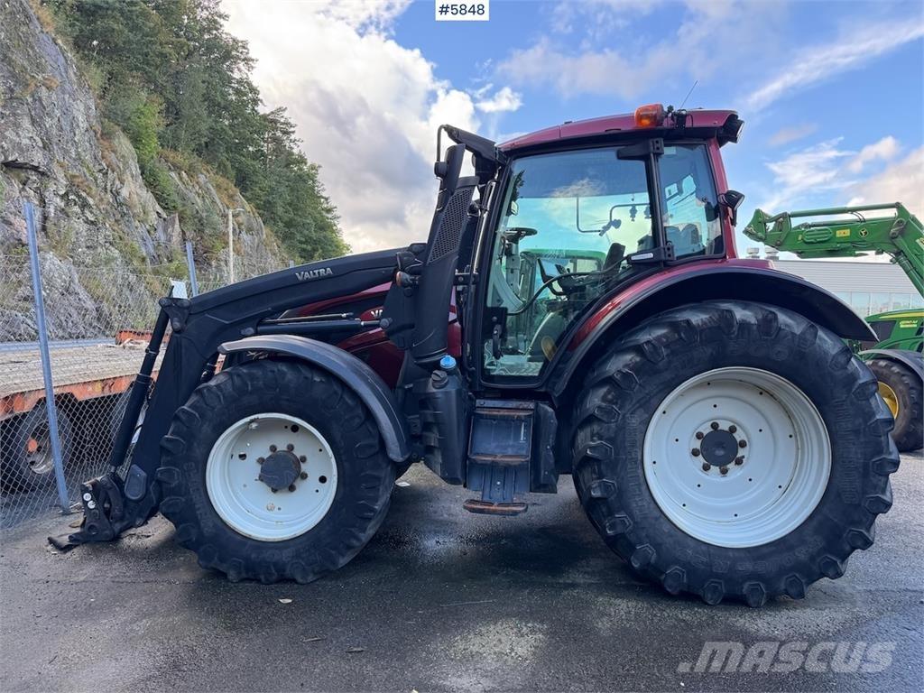 Valtra N174 Трактори