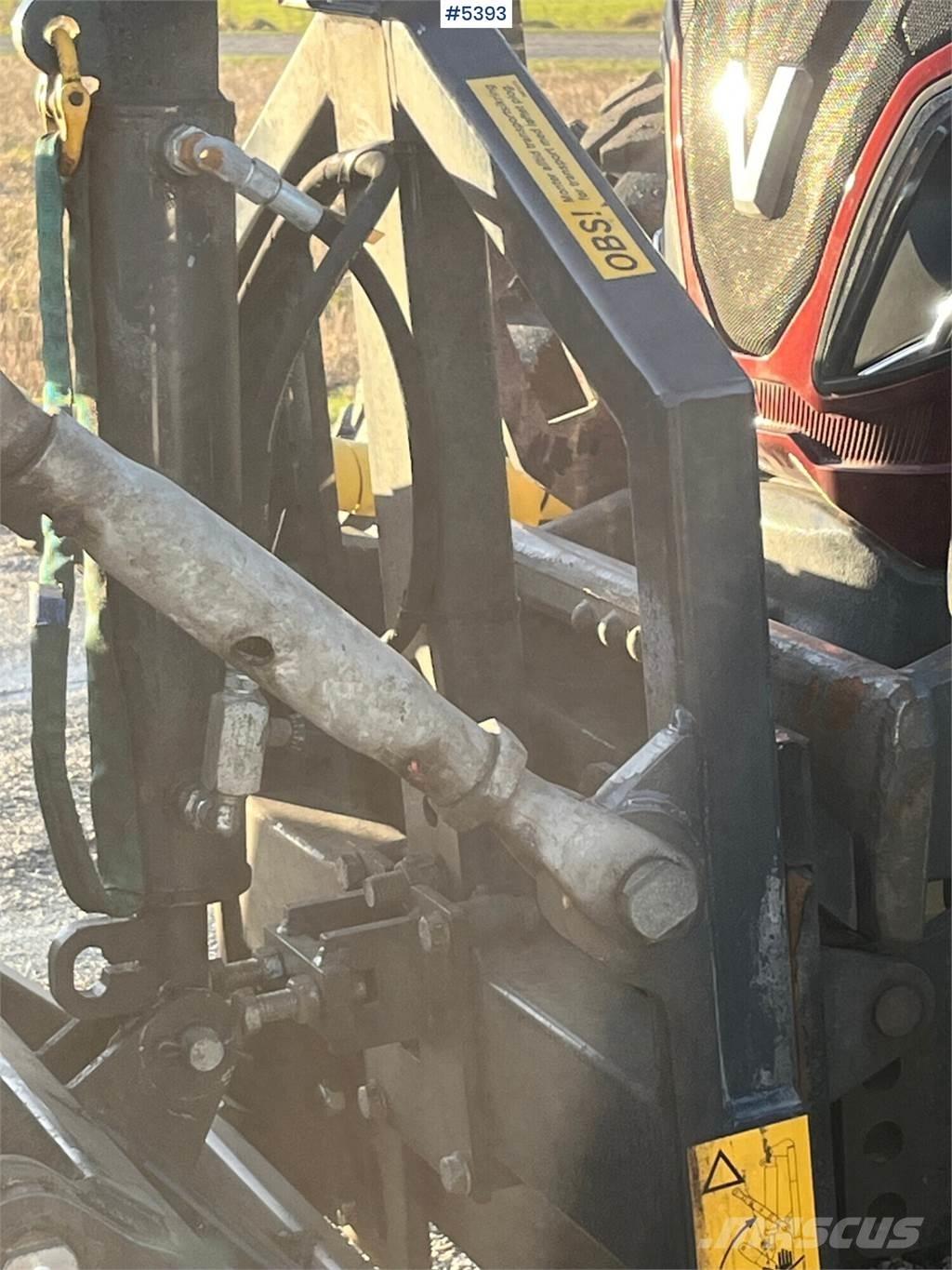 Valtra T174E Трактори