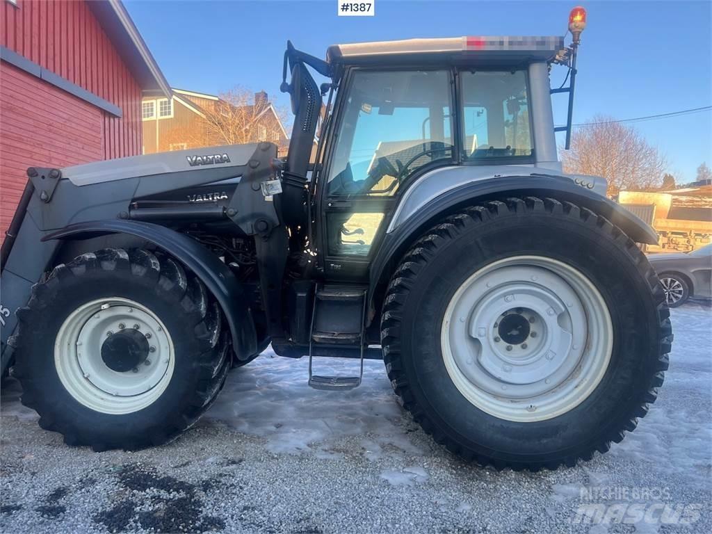 Valtra T190 Трактори