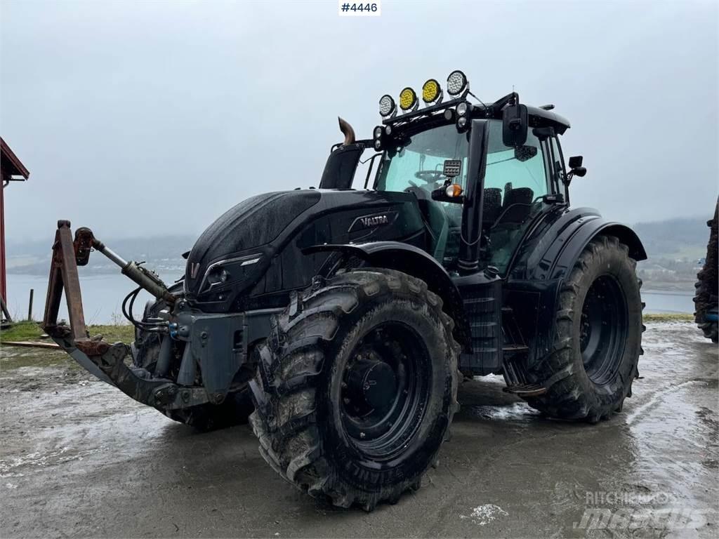 Valtra T234 Трактори