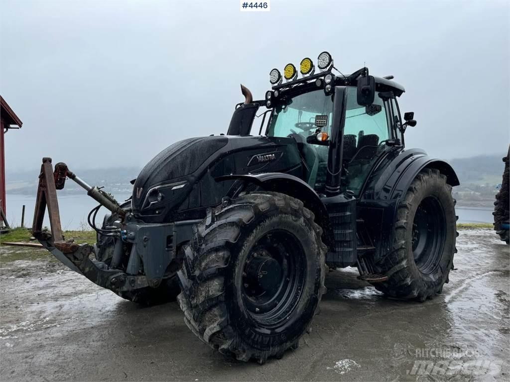 Valtra T234 Трактори