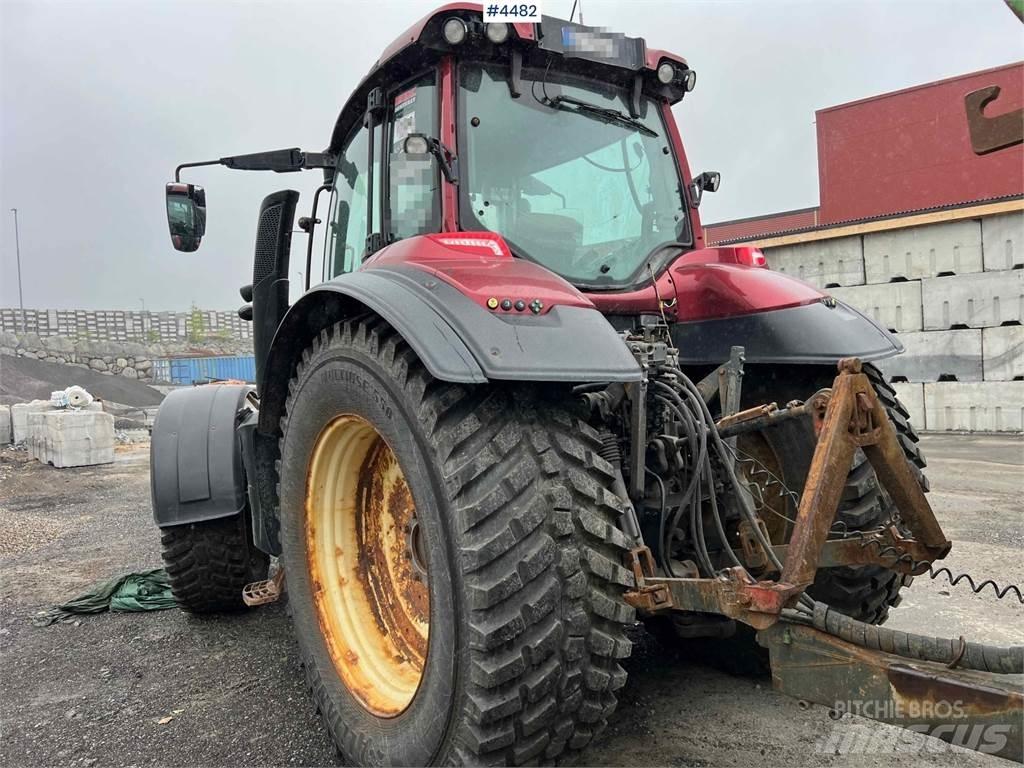 Valtra T234 Трактори