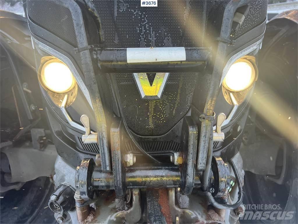 Valtra T254 Трактори