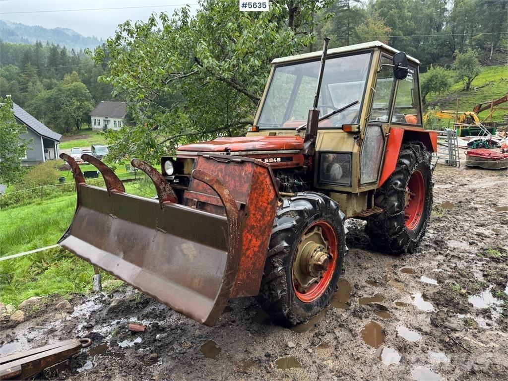 Zetor 5945 Трактори