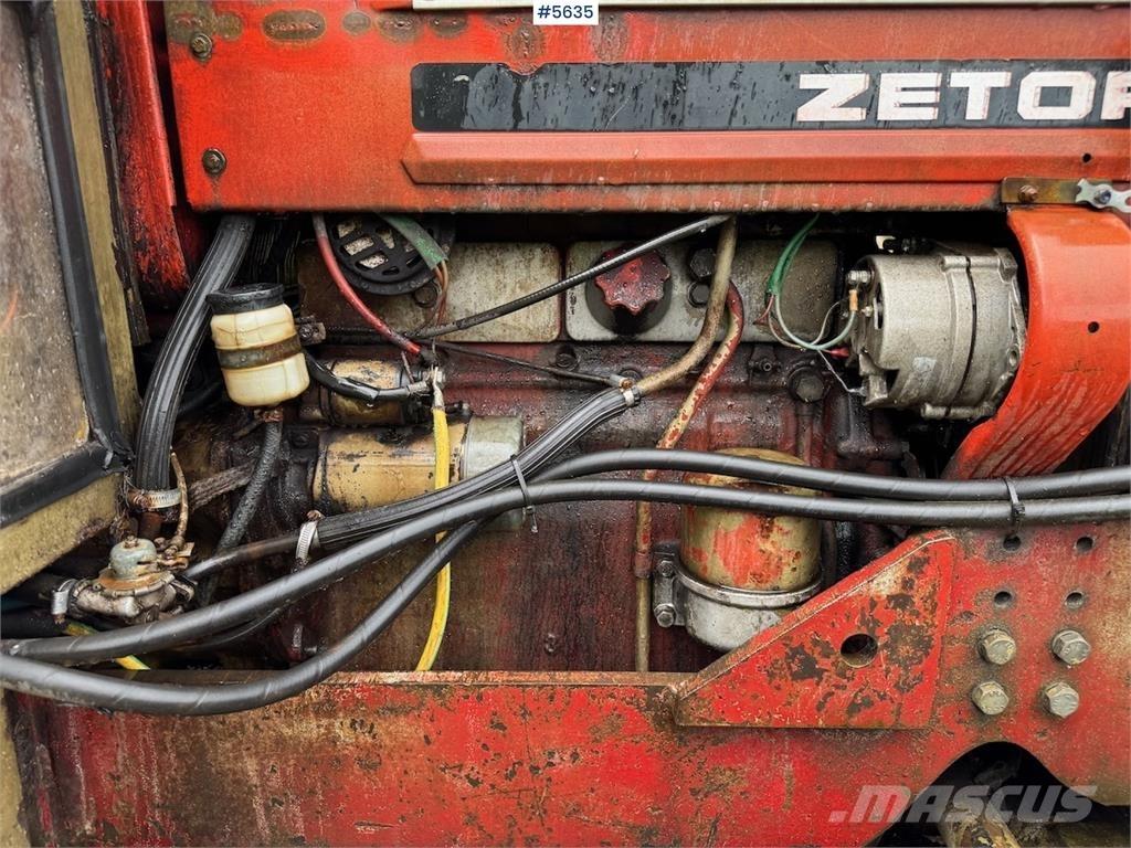 Zetor 5945 Трактори