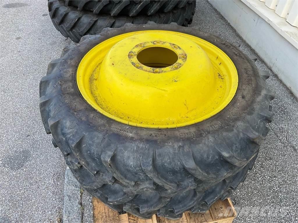  270/95R32 - 340/85R46 Колелета/Гуми