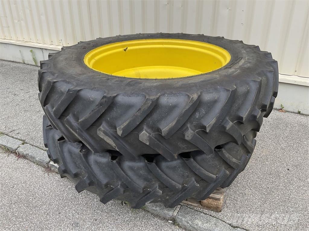  380/95 R 38 Колелета/Гуми