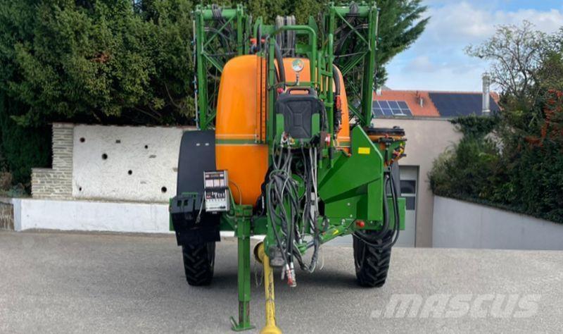 Amazone UG 3000 Прикачни пръскачки
