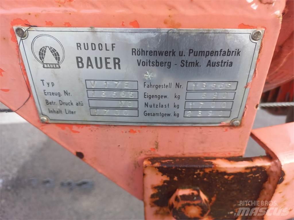 Bauer 1700 Цистерни за цимент