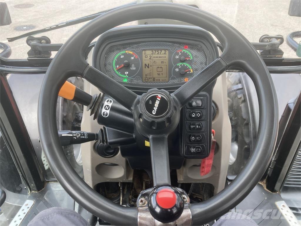 Case IH Luxxum 120 Трактори