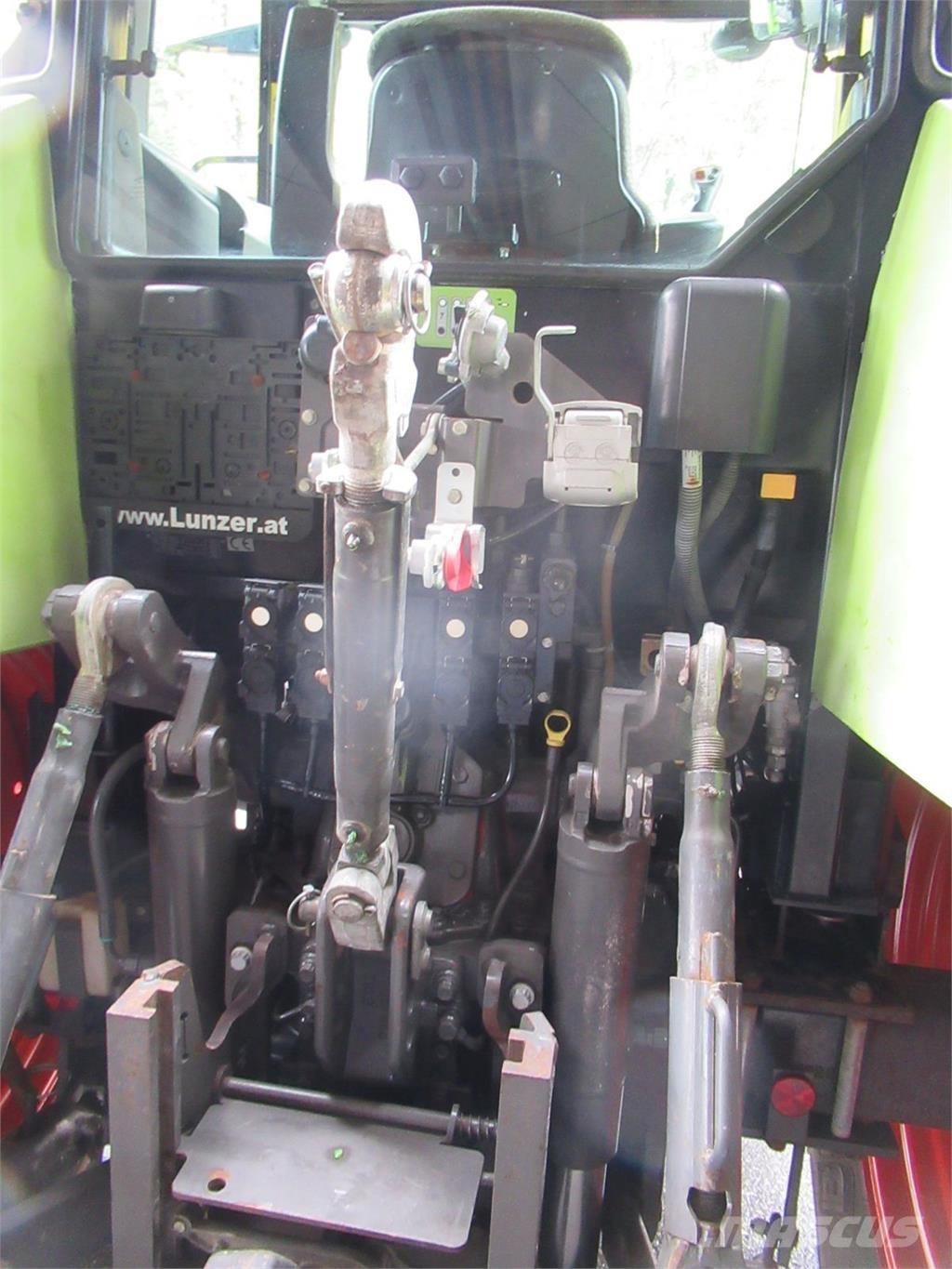CLAAS Arion 410 Трактори