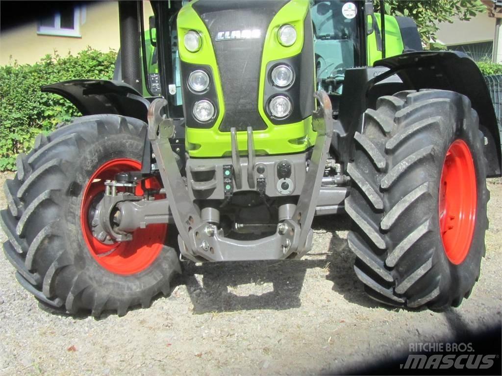 CLAAS Arion 440 Трактори