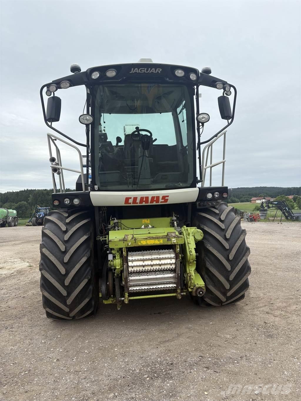 CLAAS Jaguar 960 Фуражни комбайни