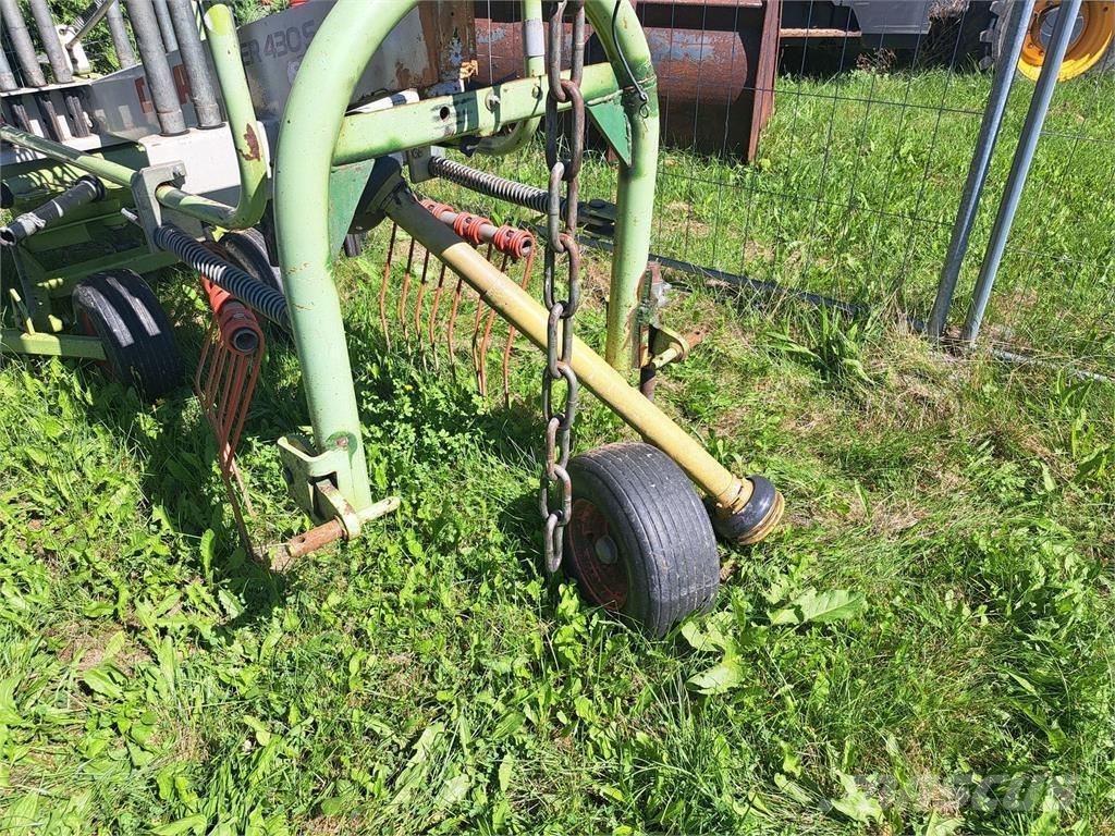 CLAAS Liner 430 Валове
