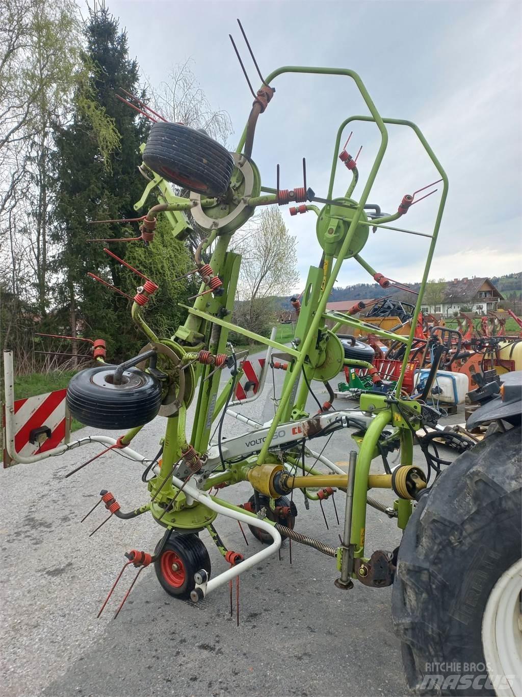 CLAAS Volto 600 Гребла и сенообръщачки