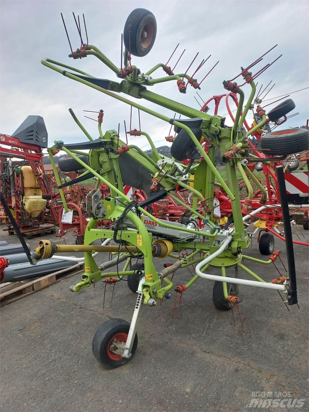 CLAAS Volto 800 Гребла и сенообръщачки
