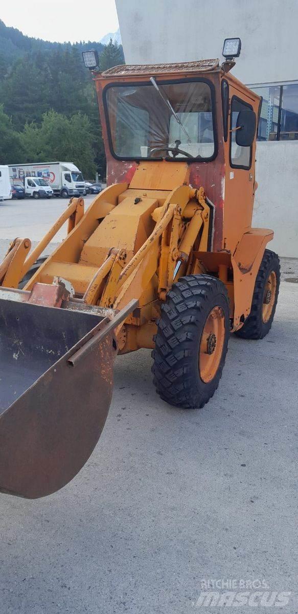 Dodich AM351 Колесни товарачи