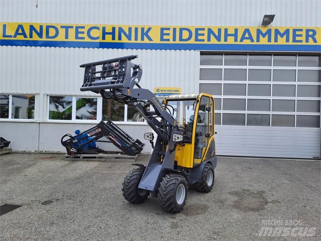 Eurotrac W 11 Челни товарачи и багери