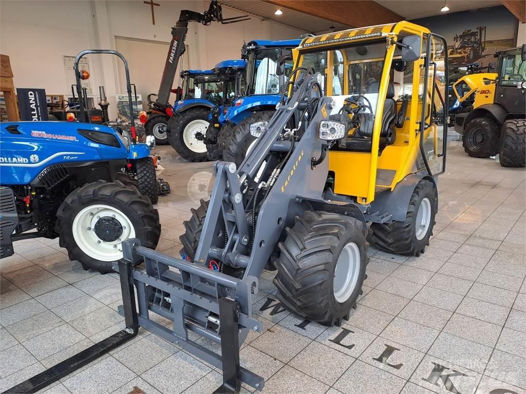 Eurotrac W 12 S Челни товарачи и багери