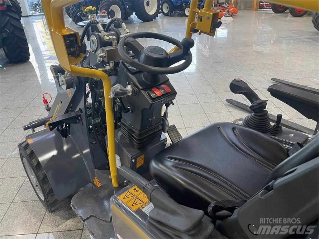 Eurotrac W10 Челни товарачи и багери