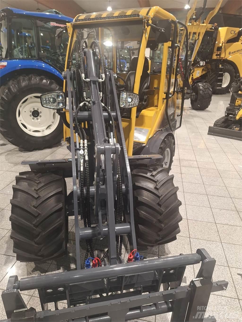 Eurotrac W12S Челни товарачи и багери