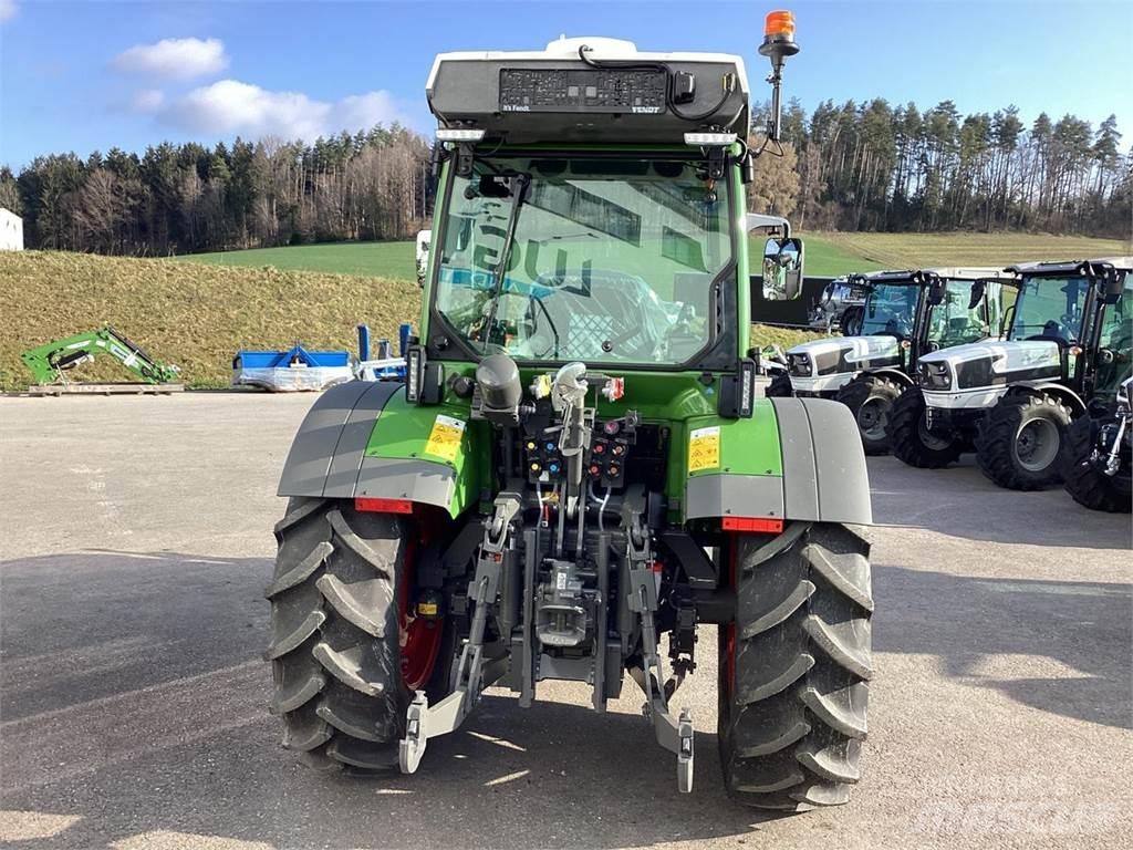 Fendt 209 Vario P Трактори