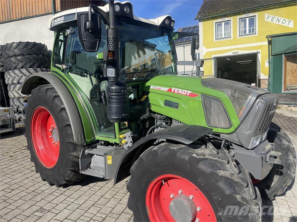 Fendt 210 Vario Трактори