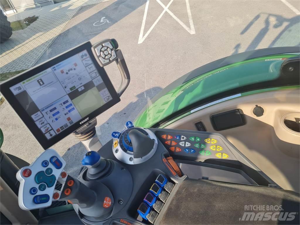 Fendt 724 Vario Трактори