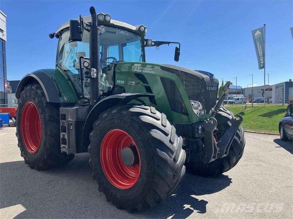 Fendt 822 Vario Трактори