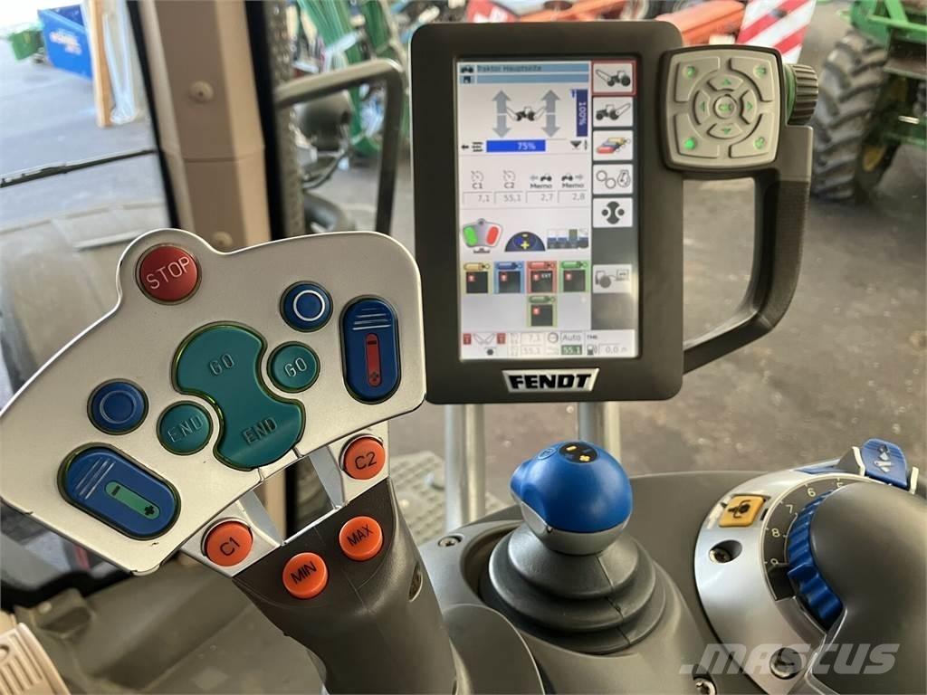 Fendt 822 Vario Трактори