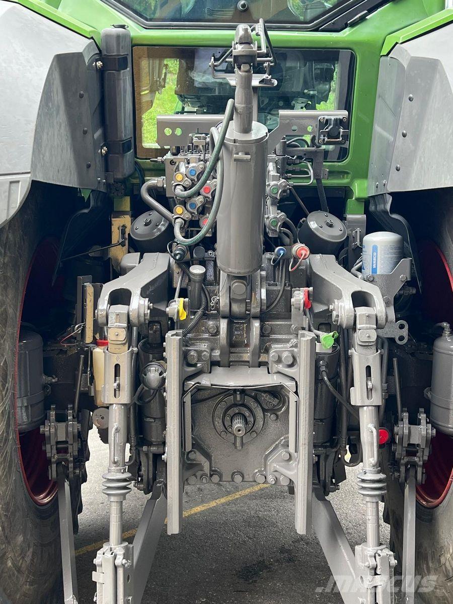 Fendt 930 Vario Трактори