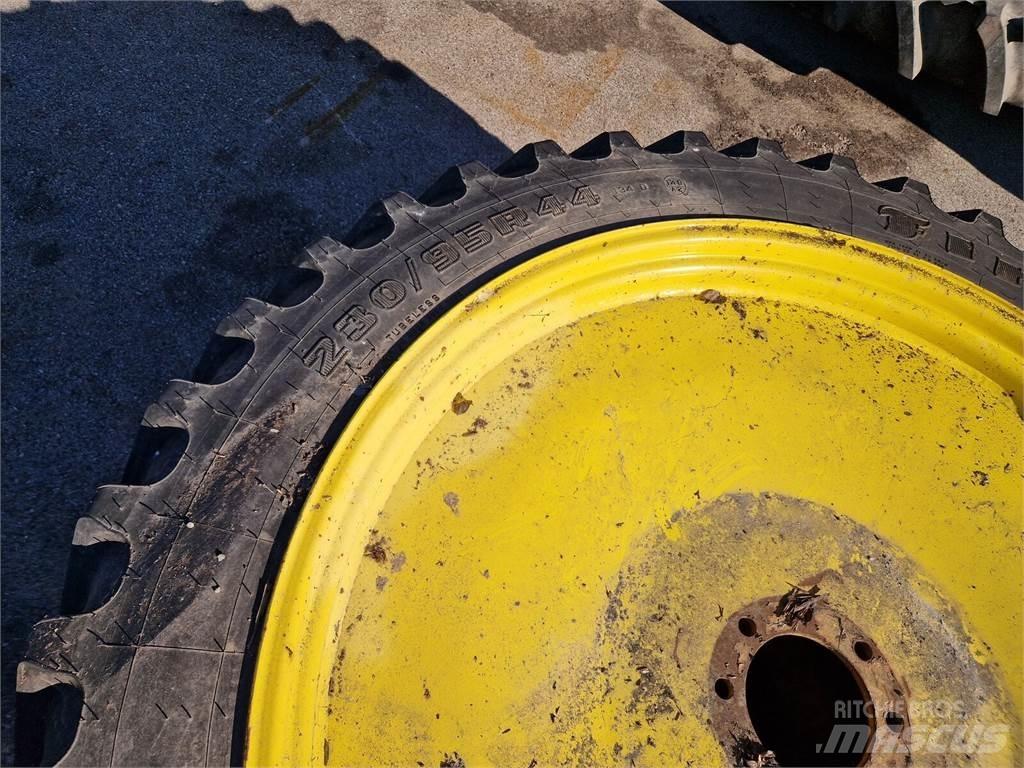 Firestone 230/95R44 Колелета/Гуми
