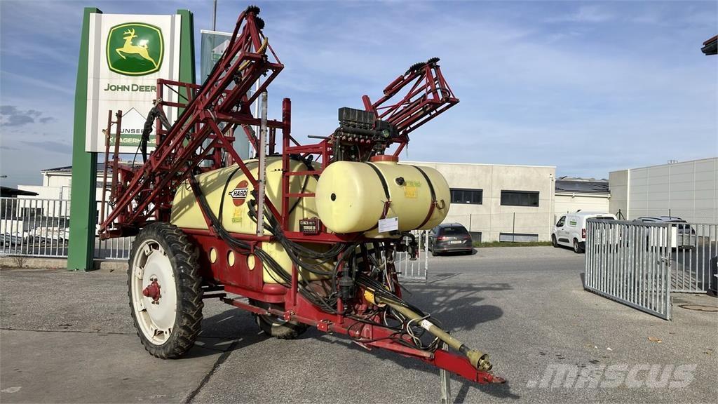 Hardi Commander Прикачни пръскачки
