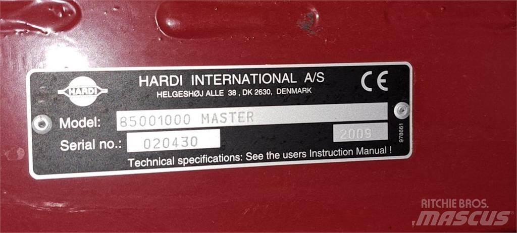 Hardi Master 1000 Прикачни пръскачки
