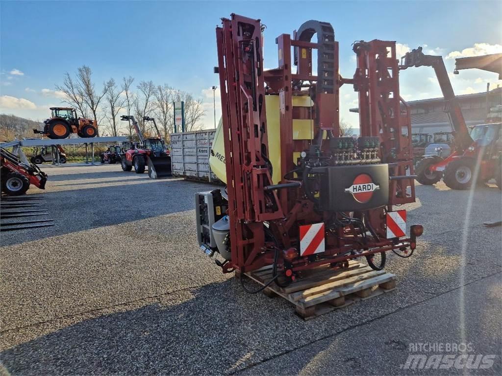 Hardi Mega 12 Прикачни пръскачки
