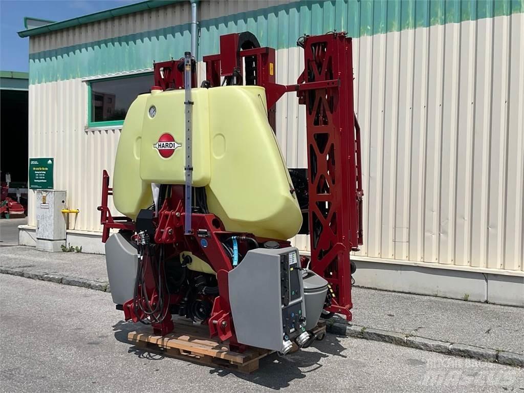 Hardi Mega 1200 Прикачни пръскачки

