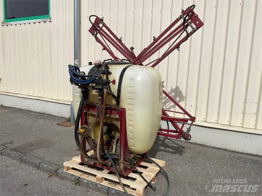 Hardi NK 600 Прикачни пръскачки
