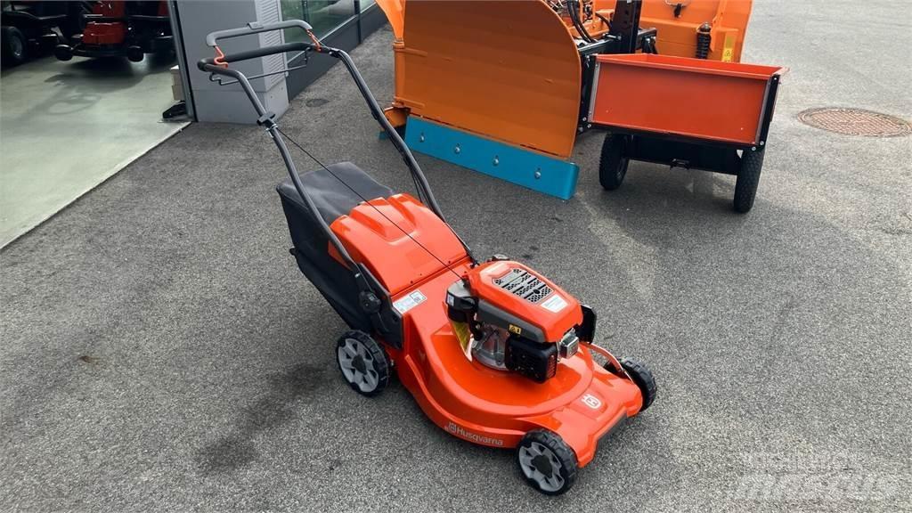 Husqvarna LC 253S Тракторни косачки