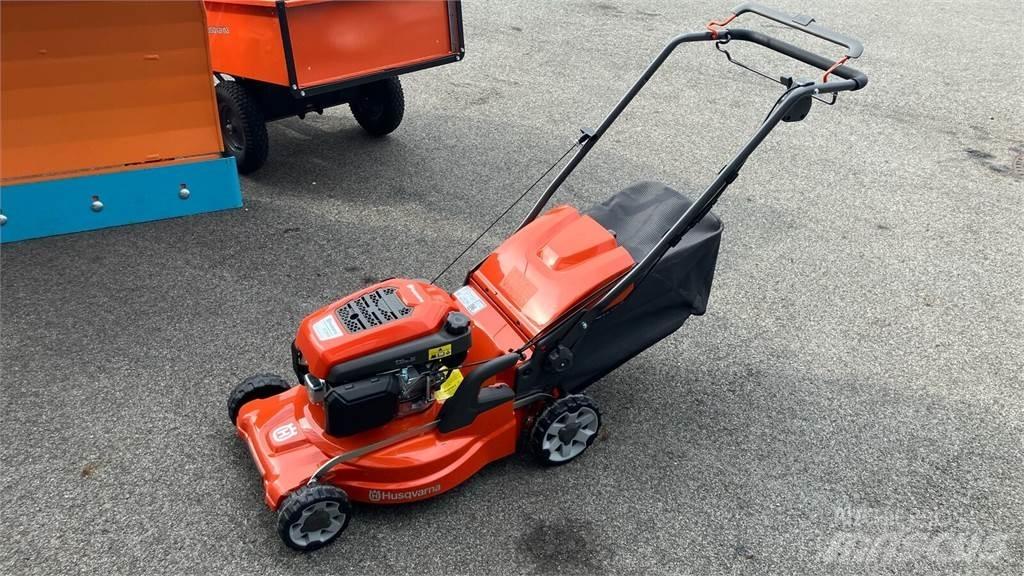 Husqvarna LC 347V Тракторни косачки