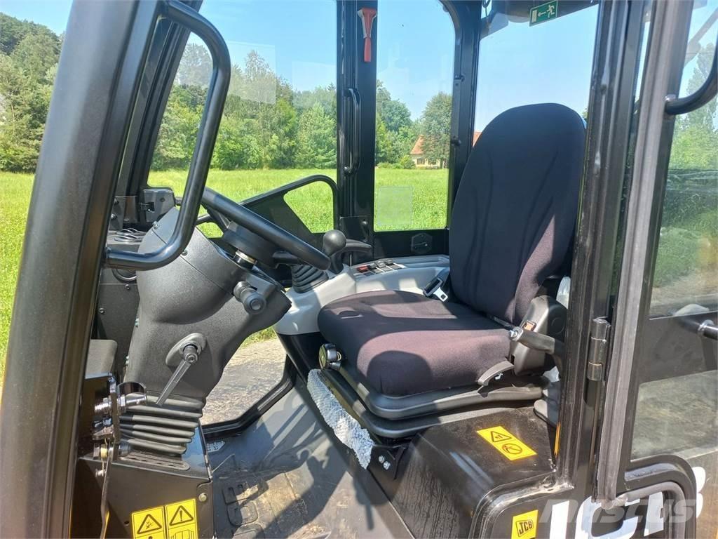 JCB 403 Agri Челни товарачи и багери